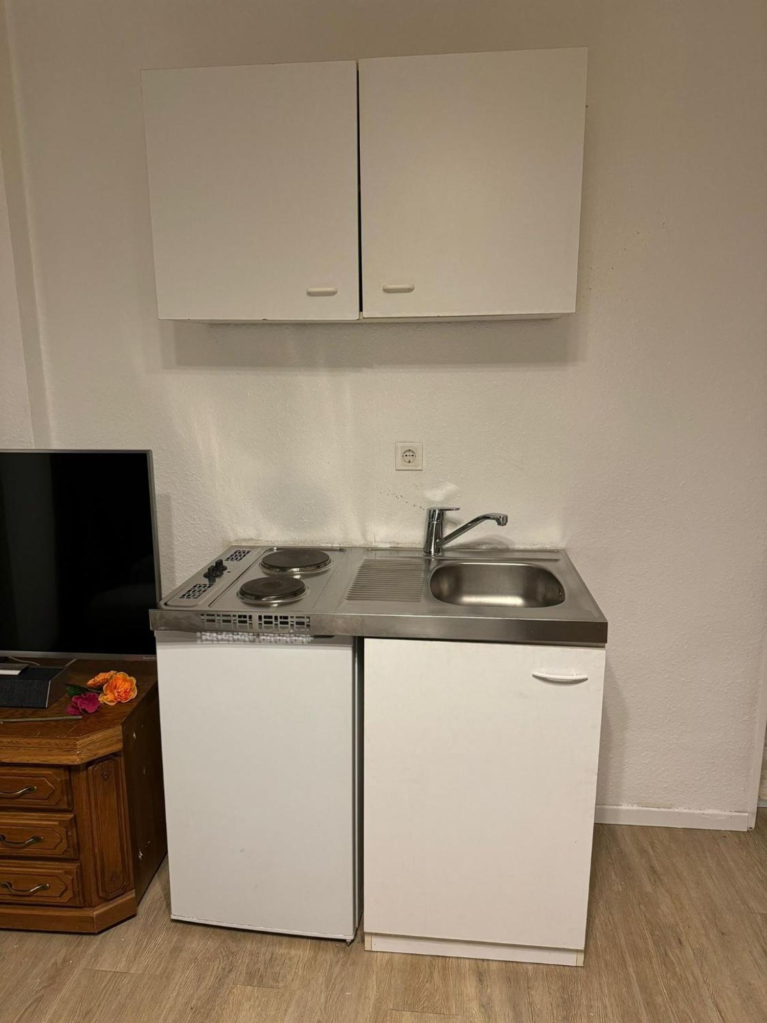 Moebliertes Zimmer Mit Tv, Internet & Kompletter Ausstattung In Bonn-Mehlem Exterior foto